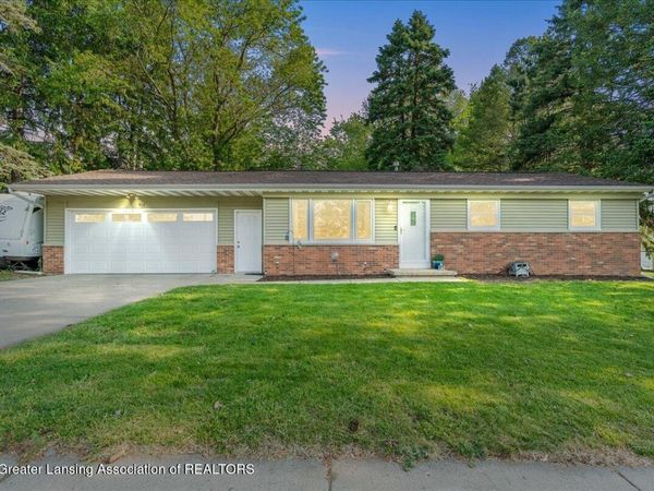 912 W Shepherd Street, Charlotte, MI 48813