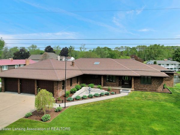 10289 Lafayette Lane, Dimondale, MI 48821