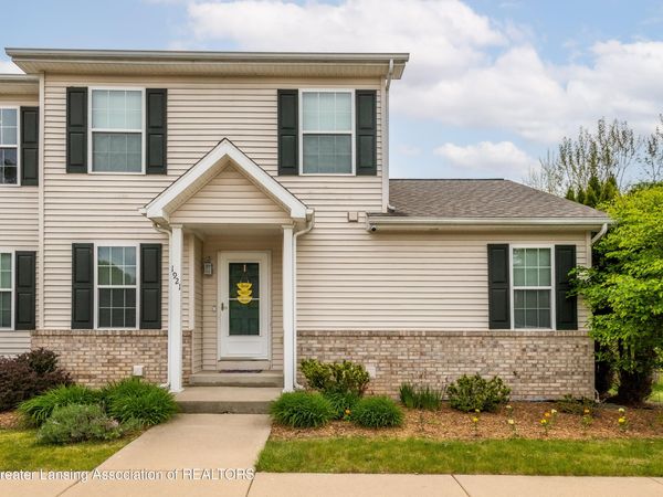 1921 Red Bud Lane, Lansing, MI 48917