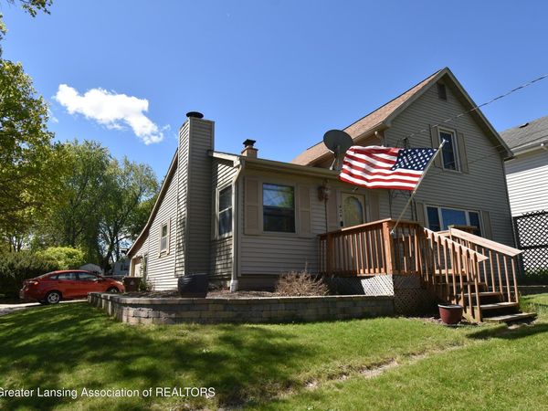424 E Columbia Street, Mason, MI 48854