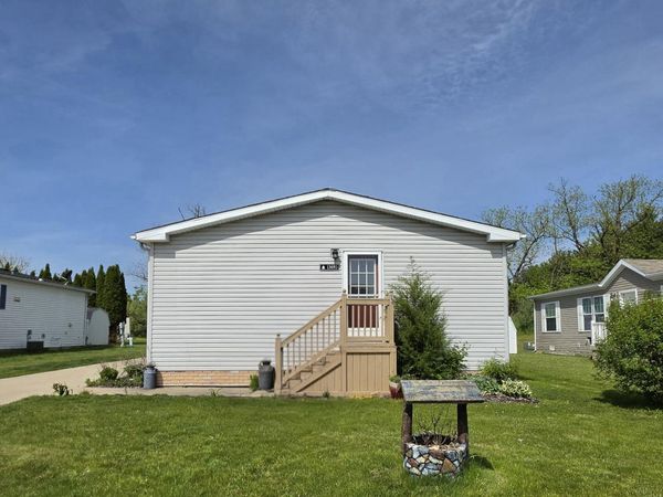13693 Hawaii Avenue, Eagle, MI 48822