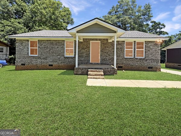 24 George Street, Forsyth, GA 31029