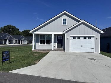 101 Breathitt Avenue, Unit STE 210, Danville, KY 40422