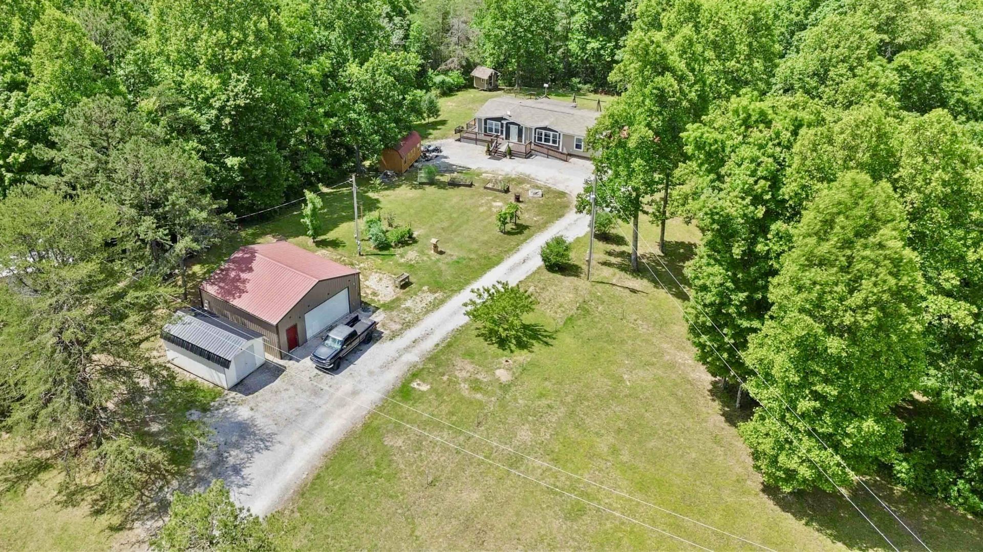 3163 White Oak Road, London, KY 40741