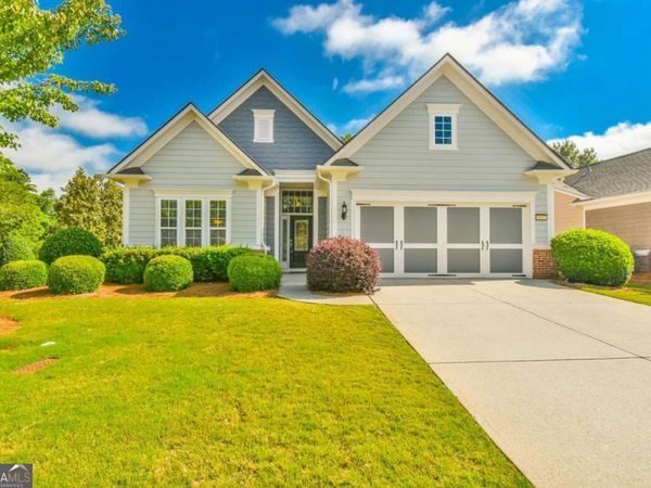 5907 Chimney Rock Dr, Hoschton, GA 30548