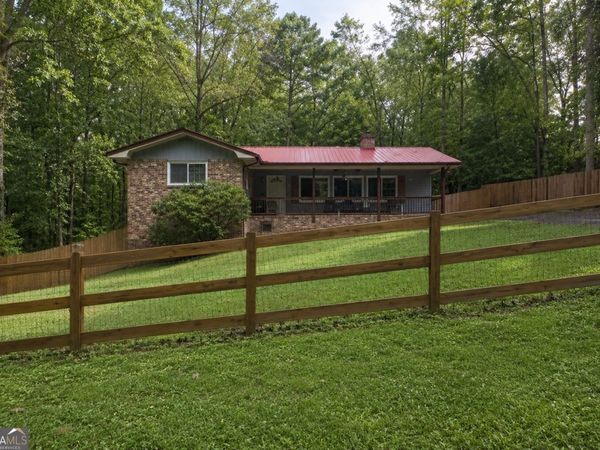 1552 Todd Lane SW, Lilburn, GA 30047