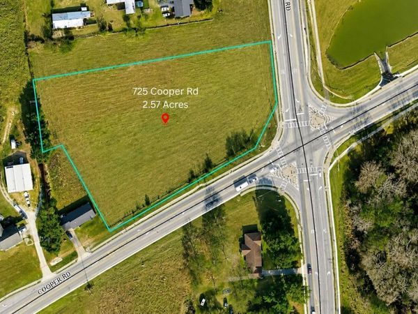 725 Cooper Road, Grayson, GA 30017