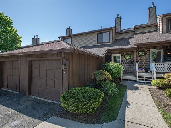 4 Ash Ln, Unit 4, Agawam, MA 01001