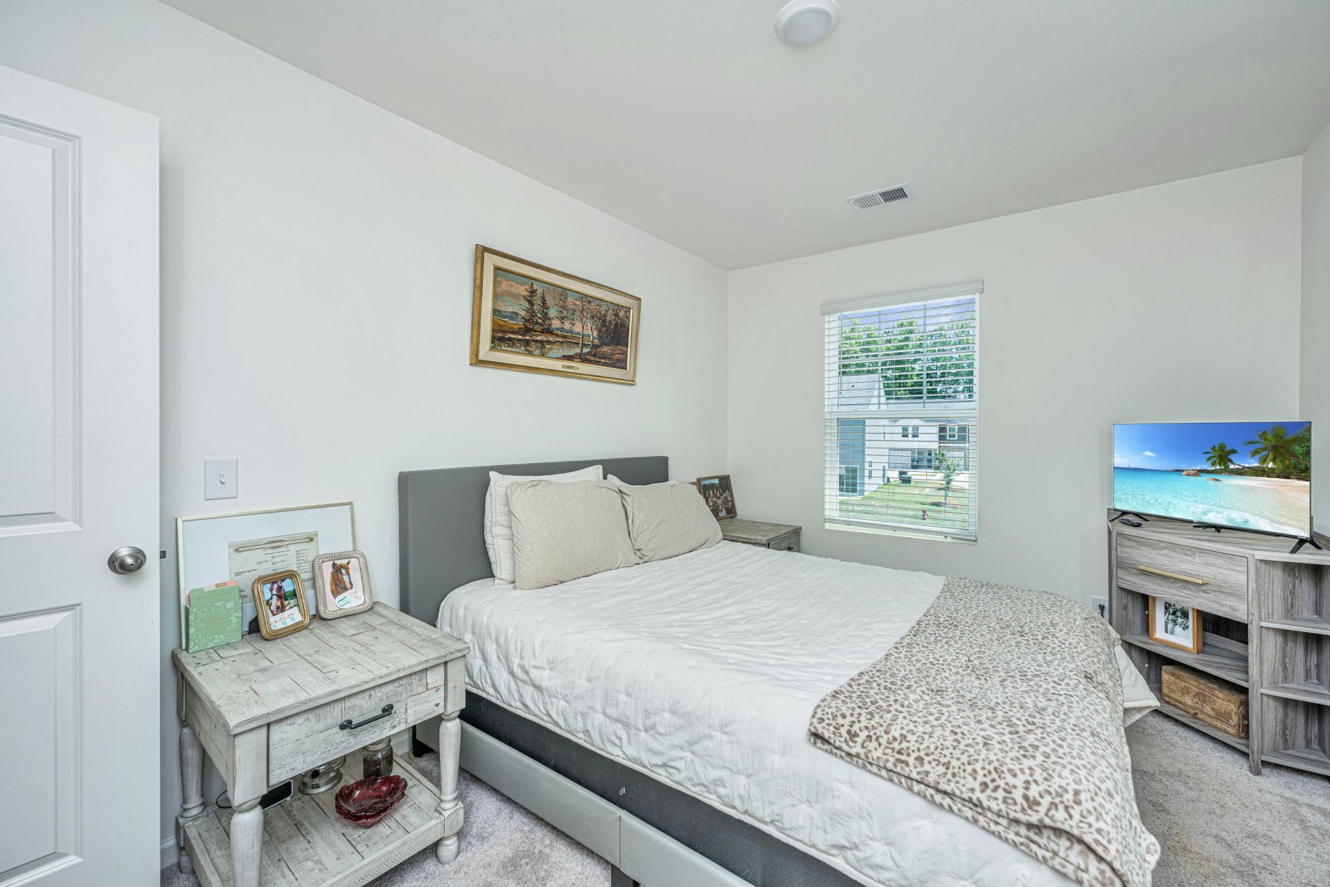 201 Trumpet Vine Drive Photo 14