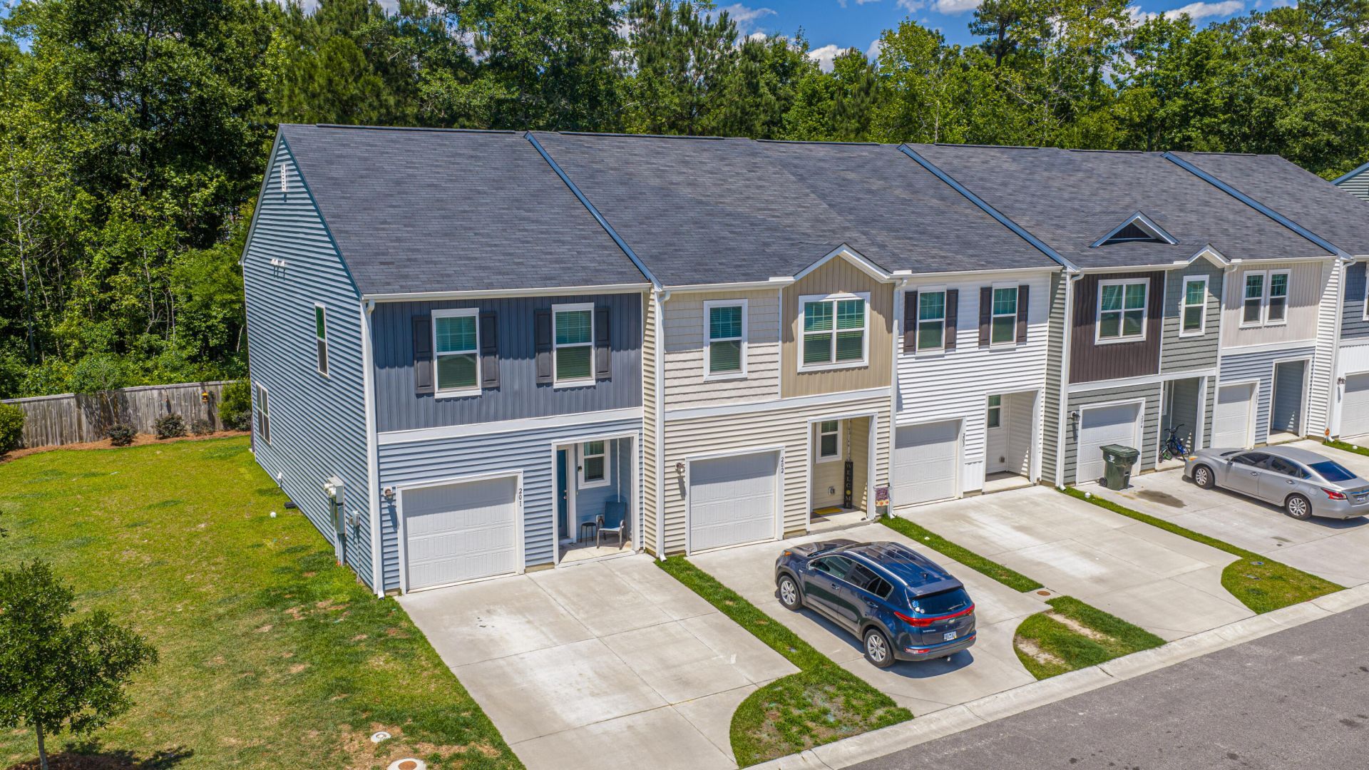 201 Trumpet Vine Drive Photo 36