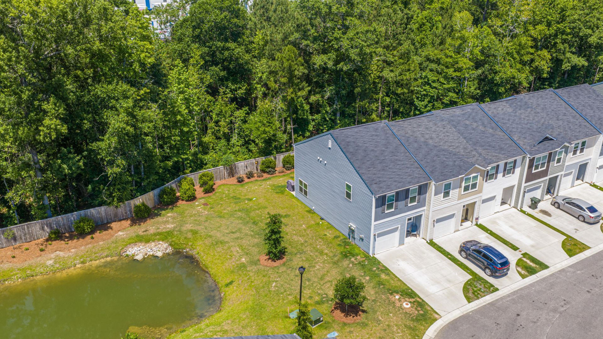 201 Trumpet Vine Drive Photo 38