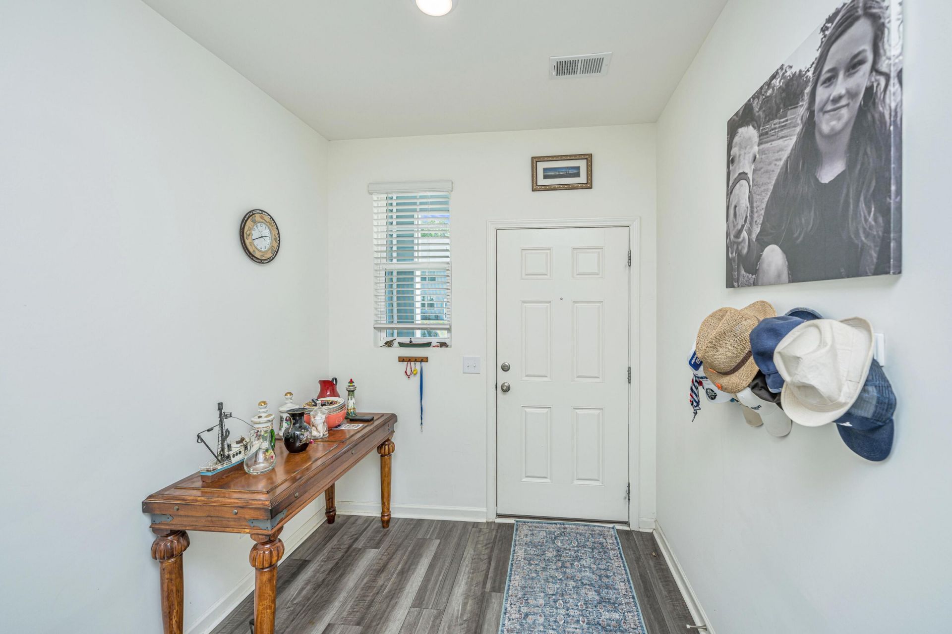 201 Trumpet Vine Drive Photo 5