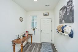 201 Trumpet Vine Drive photo 4