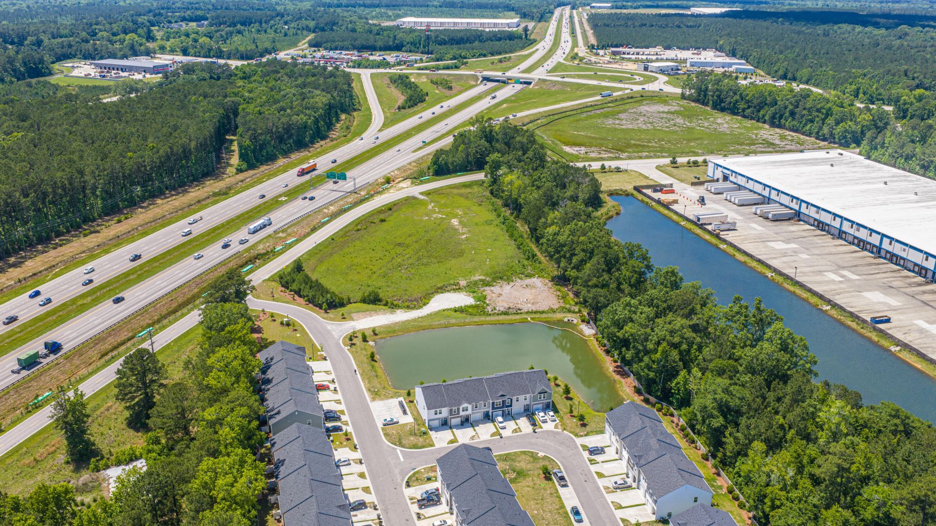 201 Trumpet Vine Drive Photo 61