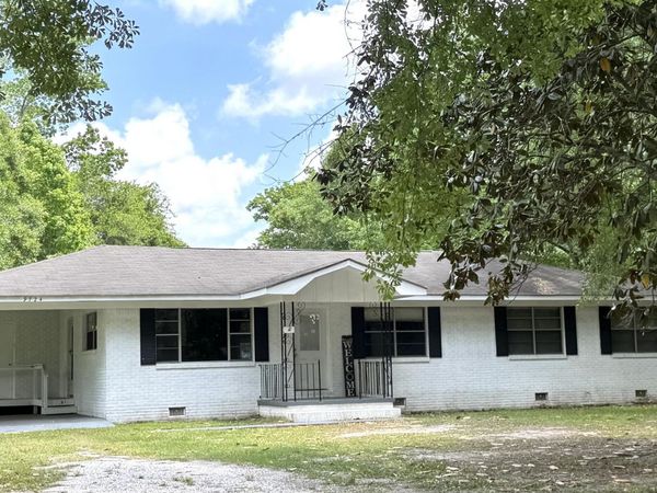 9724 Highway 613 Highway, Moss Point, MS 39562