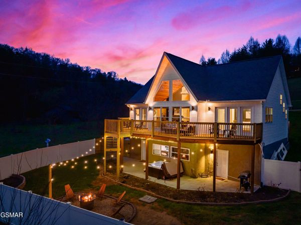 3885 Katelyns Lane, Sevierville, TN 37876