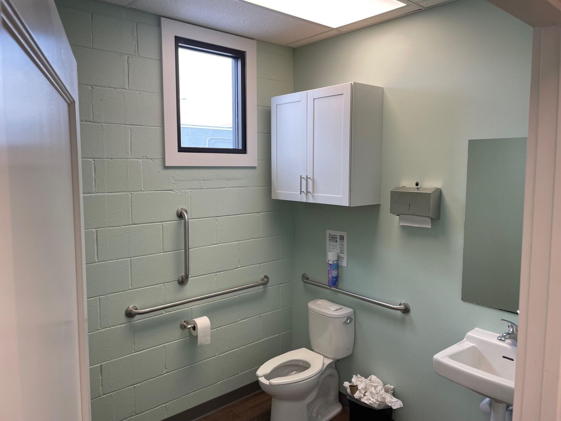 1801 Reynolds Avenue  Photo 8