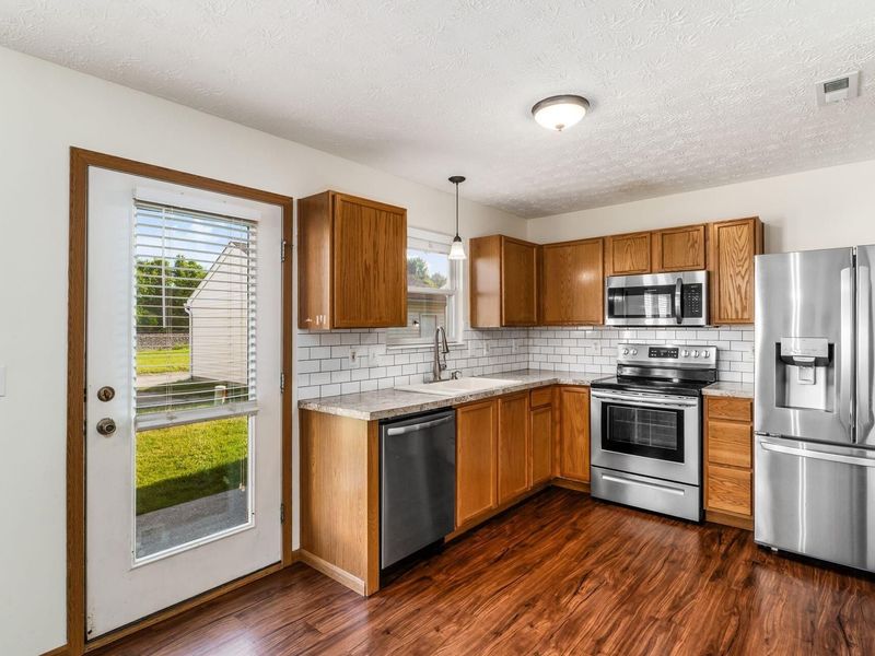 6110 Federalist Drive , Galloway, OH 43119 Photo 21