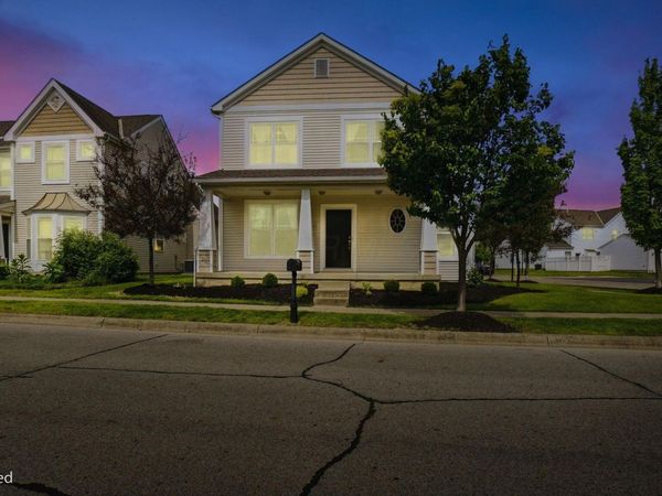4721 Sahalee Drive , Grove City, OH 43123