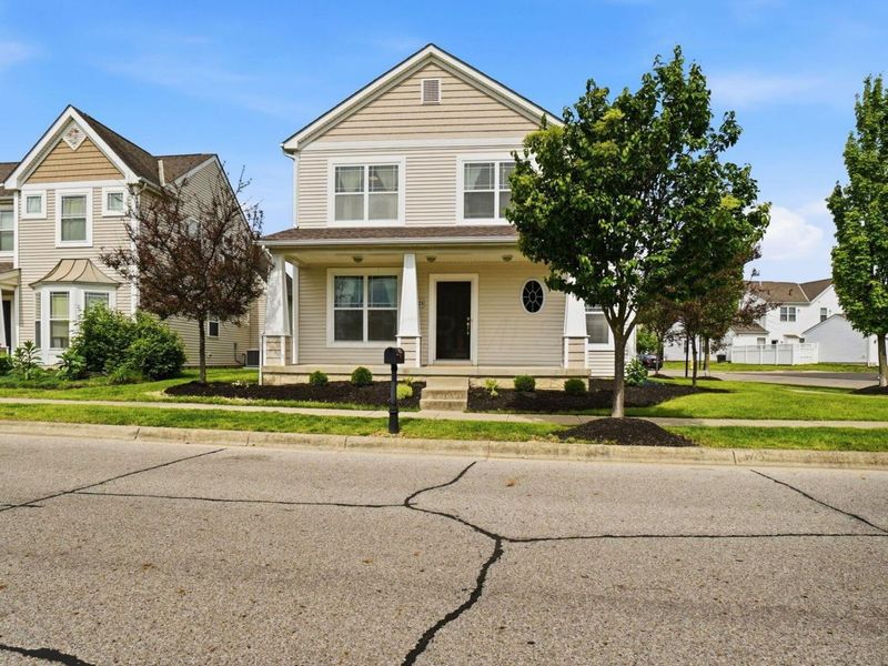 4721 Sahalee Drive, Grove City, OH 43123 Photo 2