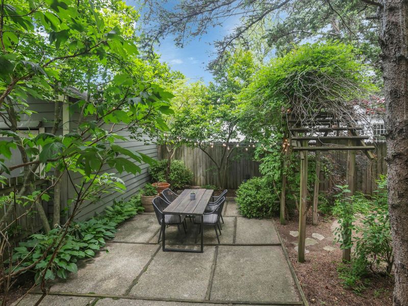 110 W Dunedin Road, Columbus, OH 43214 Photo 42