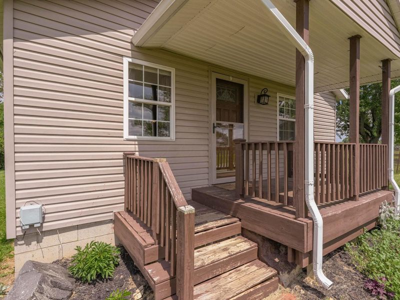 12585 US Highway 62 NE, Mount Sterling, OH 43143 Photo 2