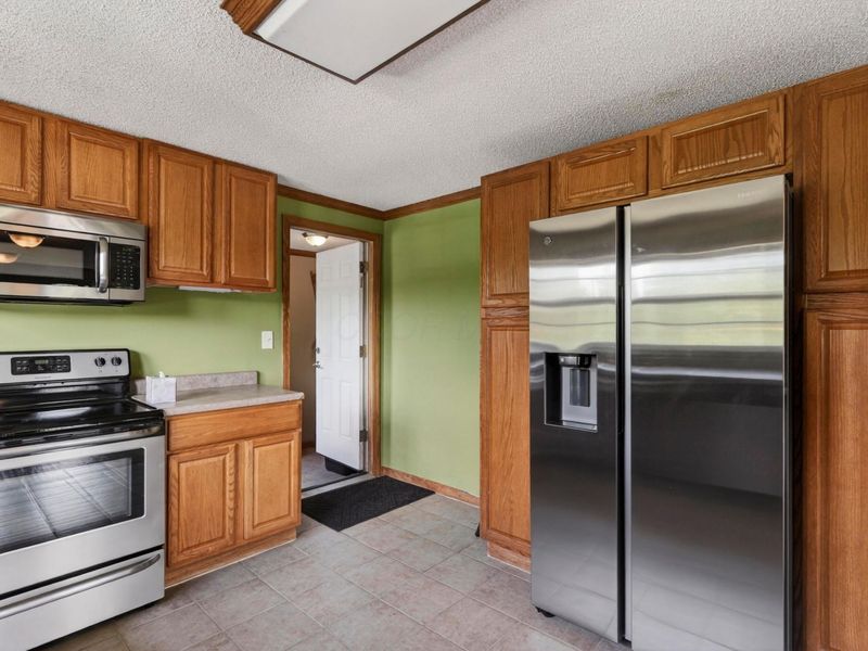 12585 US Highway 62 NE, Mount Sterling, OH 43143 Photo 22
