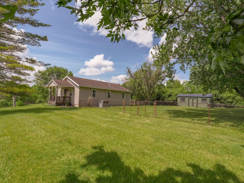 12585 US Highway 62 NE, Mount Sterling, OH 43143 Photo 3