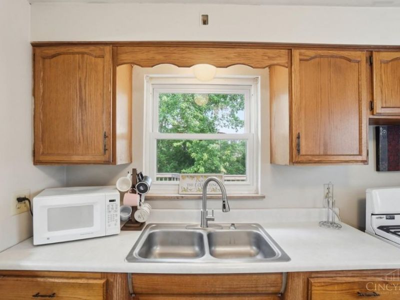 3318 Stevie Lane, Cincinnati, OH 45239 Photo 19