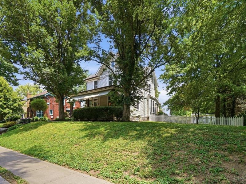 6114 Woodmont Avenue, Cincinnati, OH 45213 Photo 4