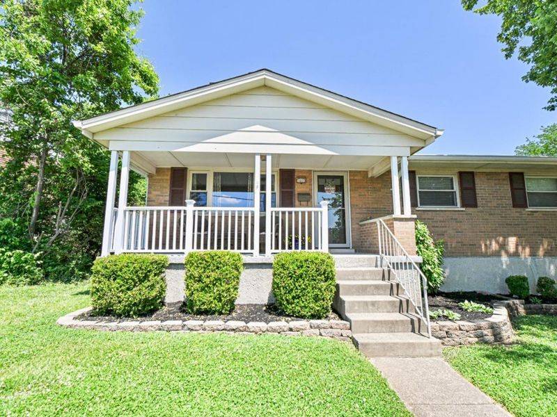 5460 Starcrest Drive, Delhi Twp, OH 45238 Photo 2