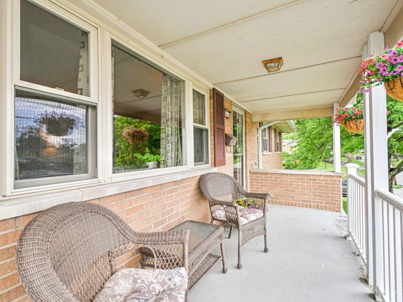 5460 Starcrest Drive, Delhi Twp, OH 45238 Photo 4