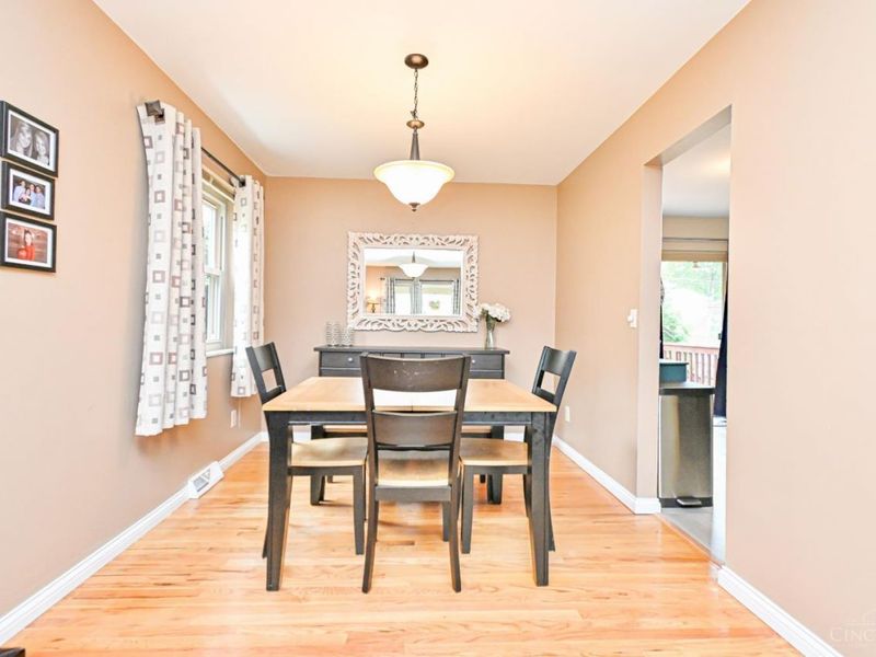 5460 Starcrest Drive, Delhi Twp, OH 45238 Photo 8