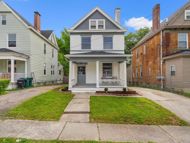 2028 Burnet Avenue, Cincinnati, OH 45219 Photo 1