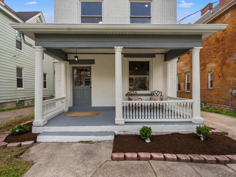 2028 Burnet Avenue, Cincinnati, OH 45219 Photo 4