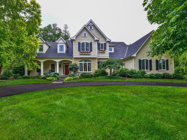 8060 Chinquapin Lane, Indian Hill, OH 45243