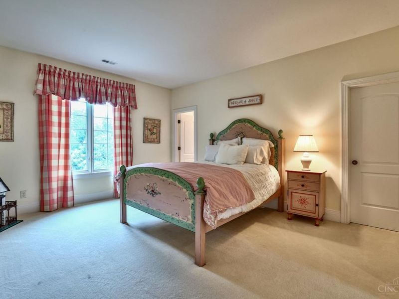 8060 Chinquapin Lane, Indian Hill, OH 45243 Photo 38