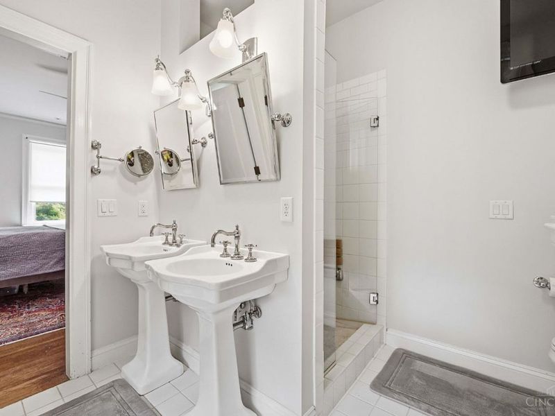 5 Garden Place, Cincinnati, OH 45208 Photo 49