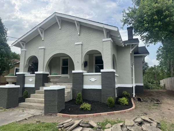 909 W Prairie Street , Marion, IL 62959