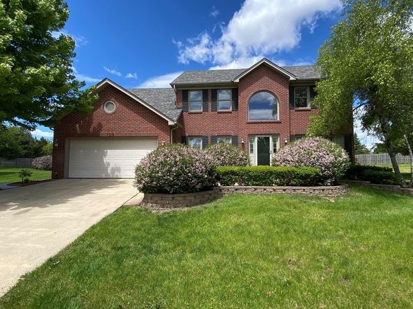 720 KENDRIDGE Court , Aurora, IL 60502