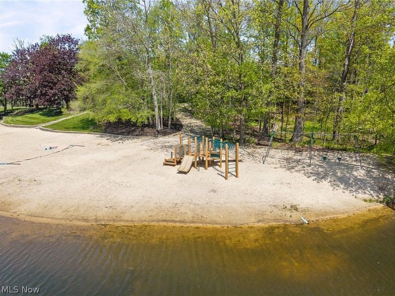 17258 Long Meadow Trail, Chagrin Falls, OH 44023 Photo 35