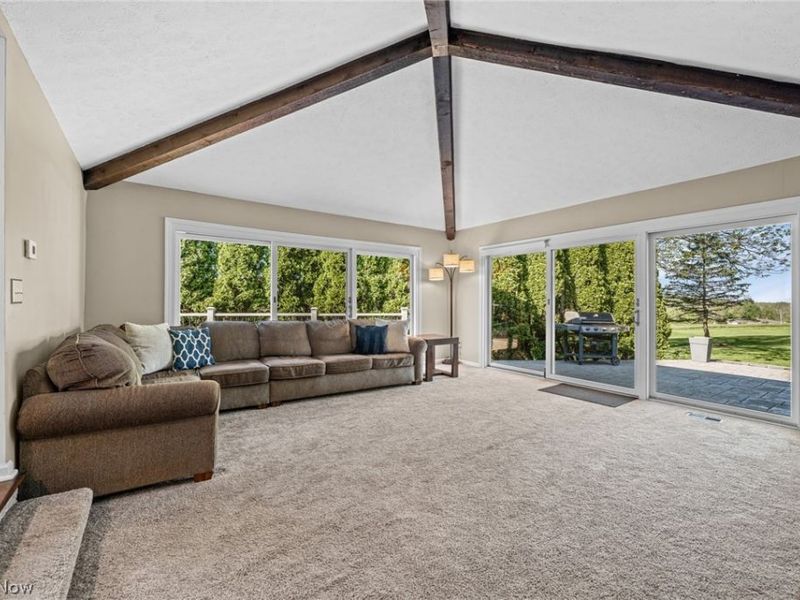 17258 Long Meadow Trail, Chagrin Falls, OH 44023 Photo 4