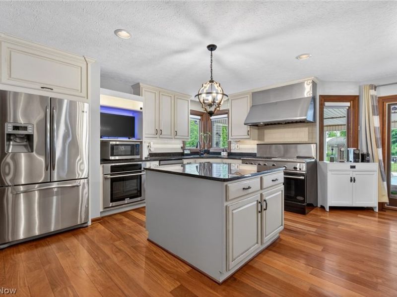 37811 Century Lane, Avon, OH 44011 Photo 14