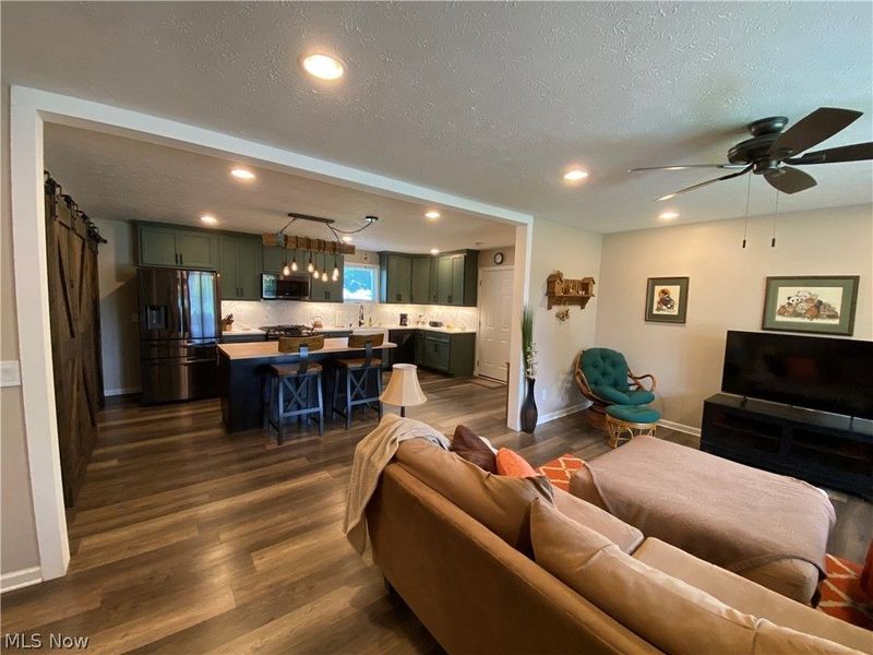 578 FIELDSTONE Drive , Amherst, OH 44001 Photo 10