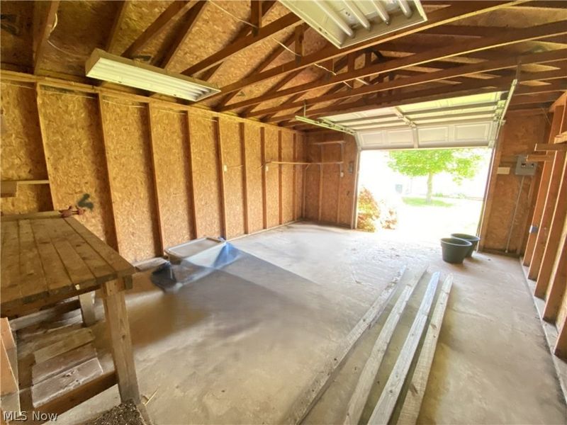 578 FIELDSTONE Drive , Amherst, OH 44001 Photo 35