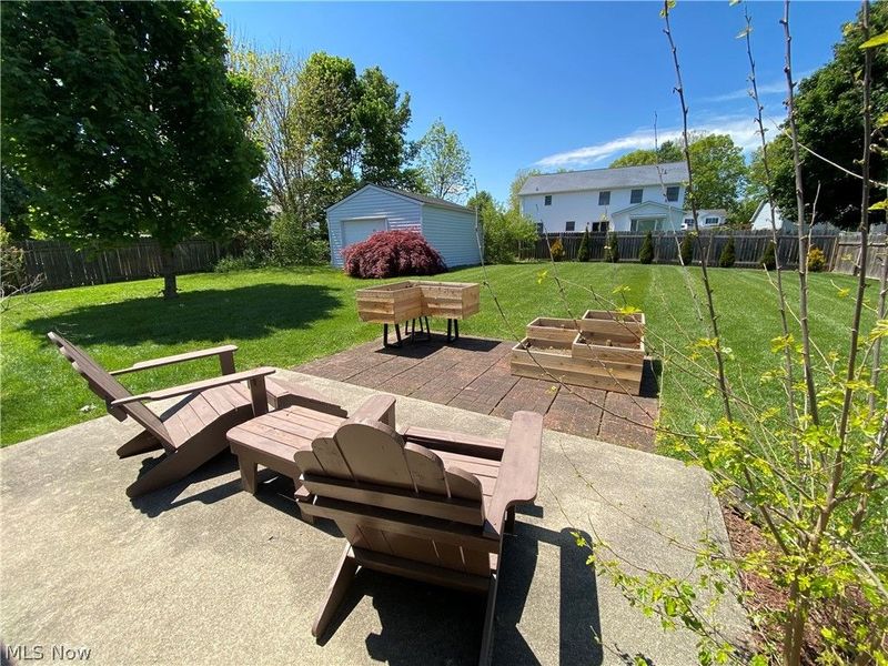 578 FIELDSTONE Drive , Amherst, OH 44001 Photo 4