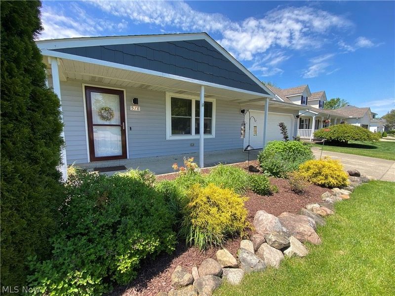 578 FIELDSTONE Drive , Amherst, OH 44001 Photo 5