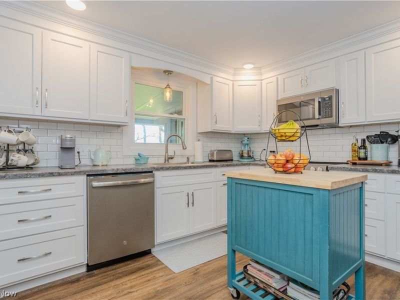 11805 Meadowlane Avenue NW, Uniontown, OH 44685 Photo 19