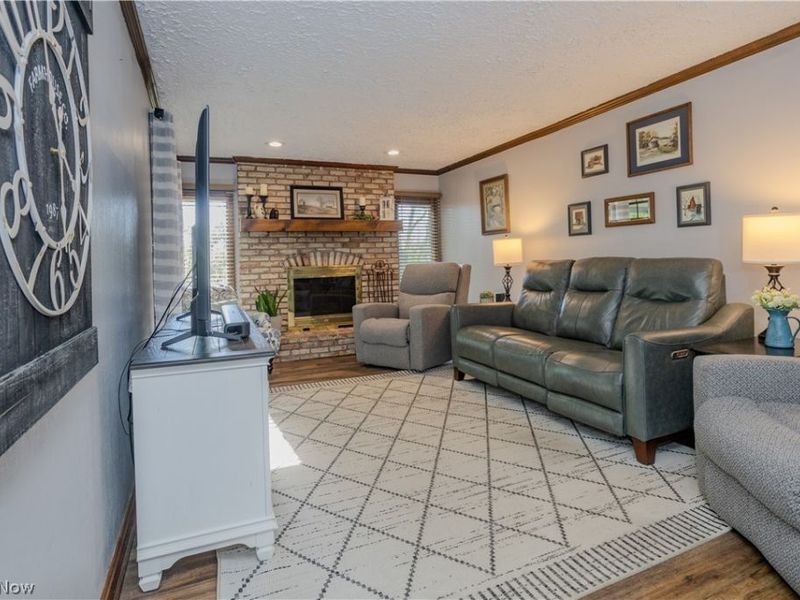 11805 Meadowlane Avenue NW, Uniontown, OH 44685 Photo 22