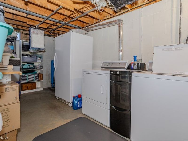 11805 Meadowlane Avenue NW, Uniontown, OH 44685 Photo 42